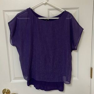 Express ladies blouse. Purple with shiny silver.